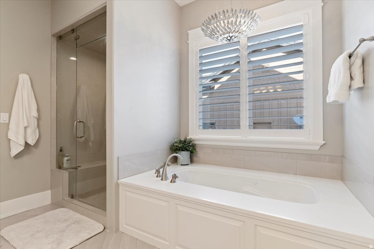 Mountain Green, Utah, 84050, United States, 4 Bedrooms Bedrooms, ,5 BathroomsBathrooms,Residential,Active,2002341