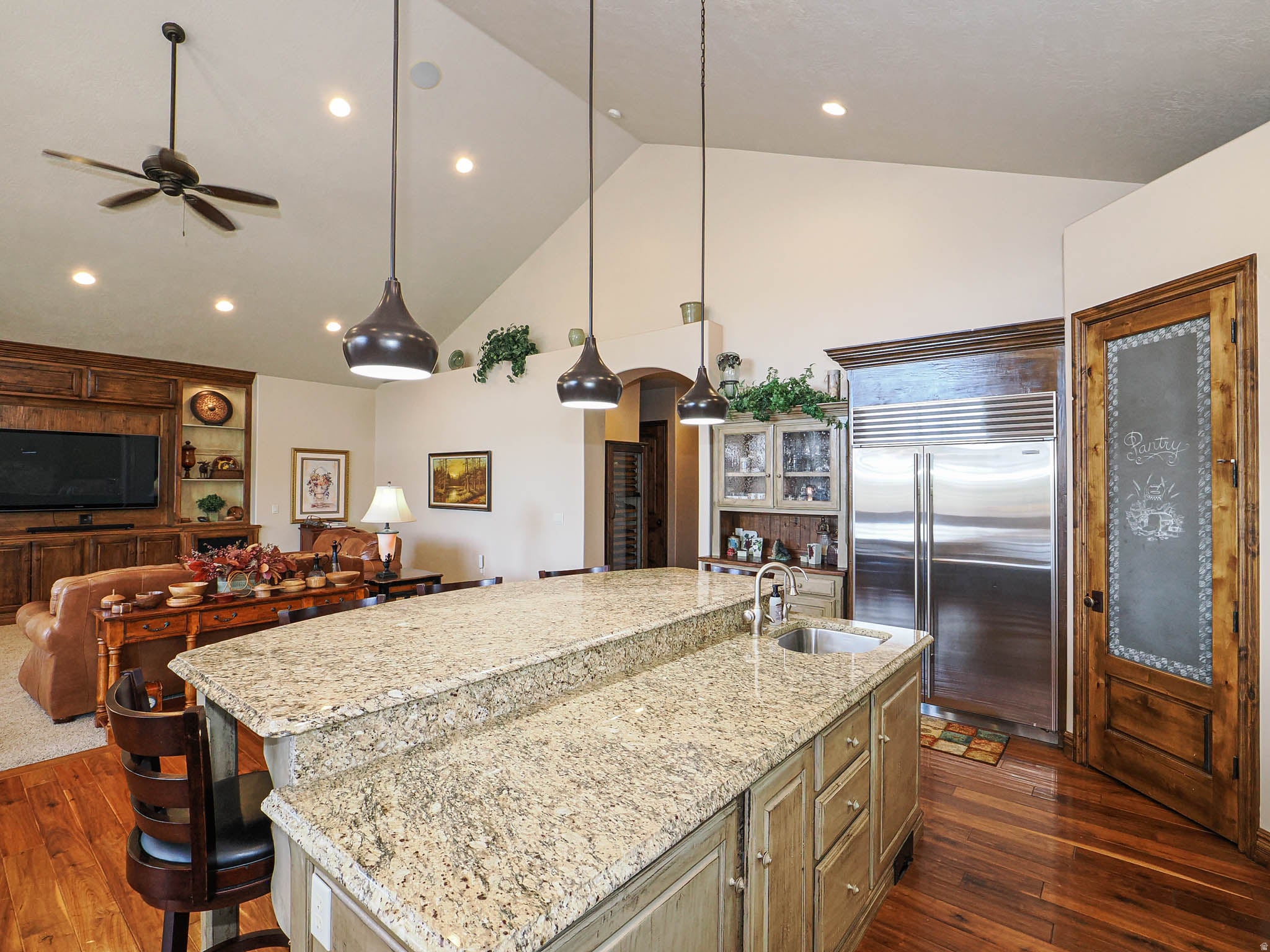 Bluffdale, Utah, 84065, United States, 5 Bedrooms Bedrooms, ,5 BathroomsBathrooms,Residential,Active,2030117