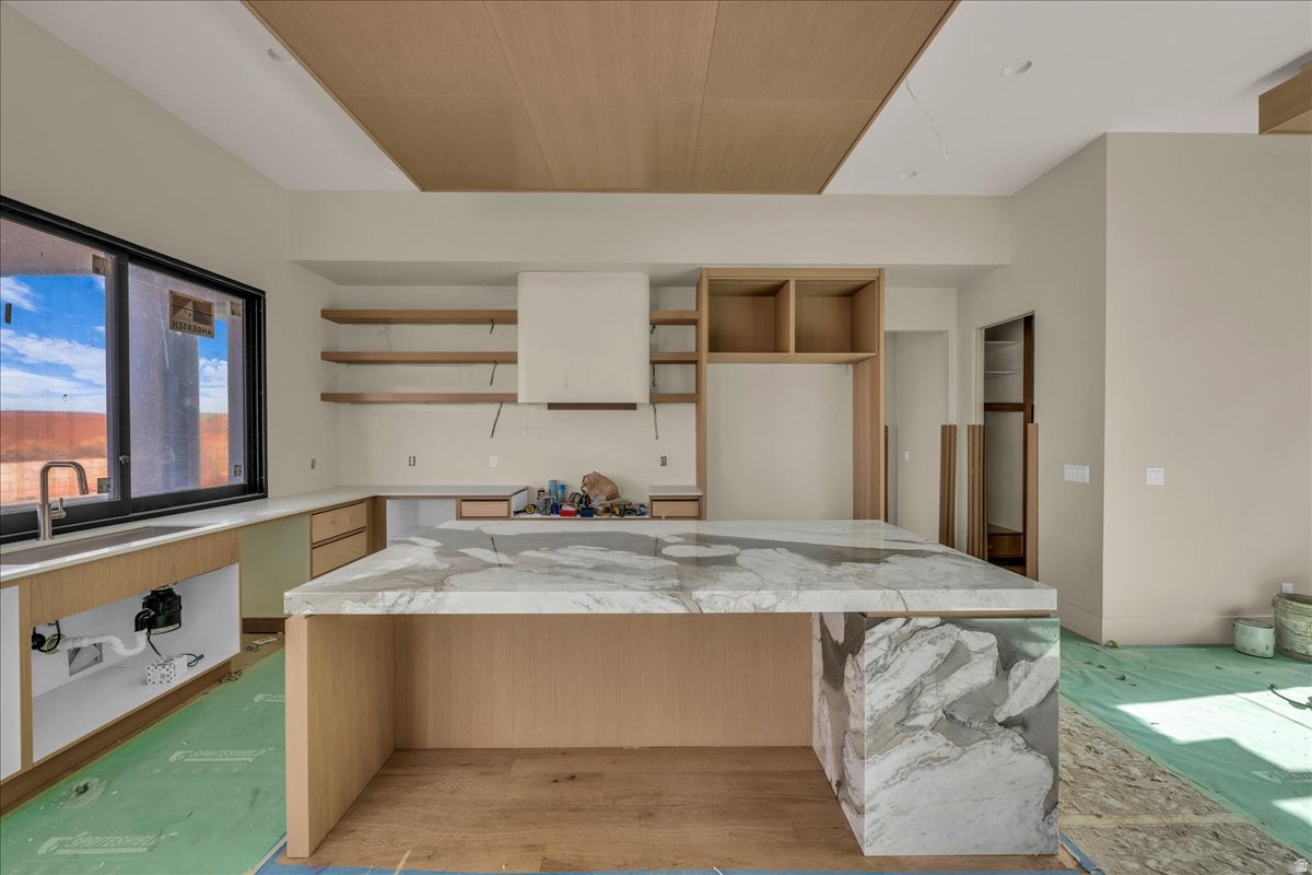 Ivins, Utah, 84738, United States, 4 Bedrooms Bedrooms, ,5 BathroomsBathrooms,Residential,Active,2052060