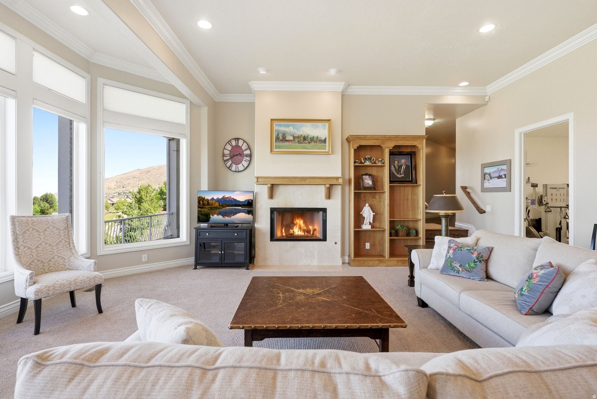 Bountiful, Utah, 84010, United States, 6 Bedrooms Bedrooms, ,6 BathroomsBathrooms,Residential,Active,2044576