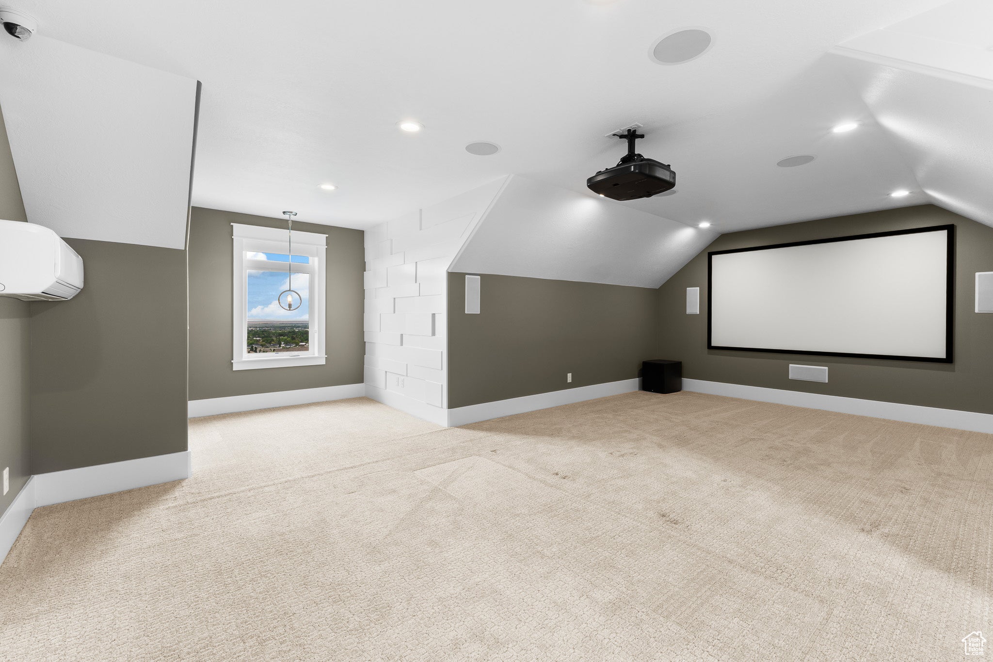 Fruit Heights, Utah, 84037, United States, 6 Bedrooms Bedrooms, ,5 BathroomsBathrooms,Residential,Active,1929683