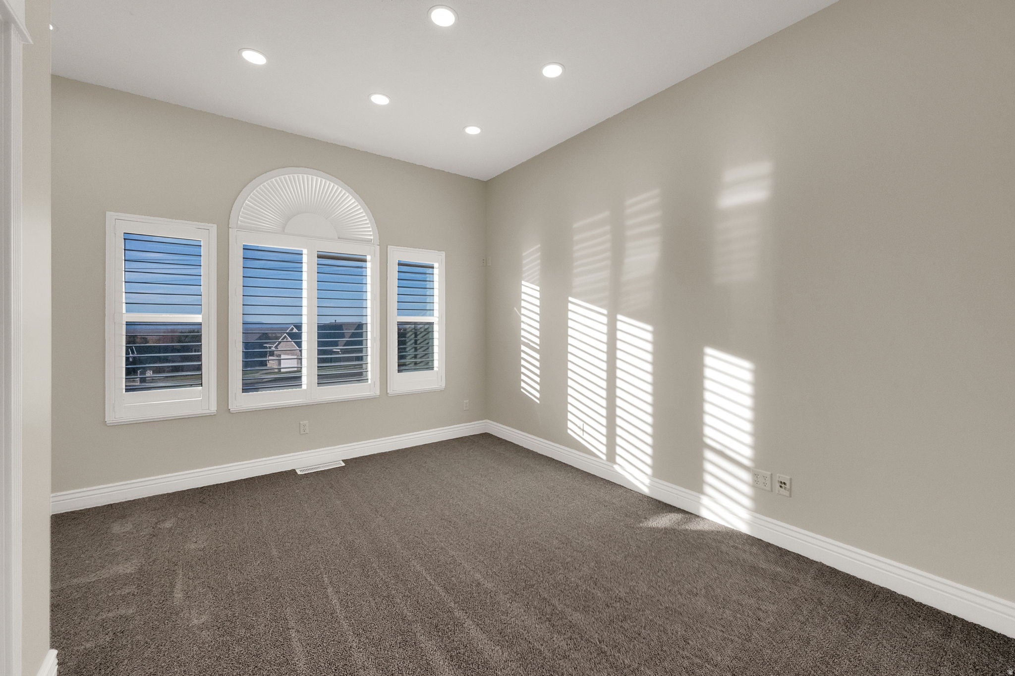 Perry, Utah, 84302, United States, 6 Bedrooms Bedrooms, ,5 BathroomsBathrooms,Residential,Active,1973365