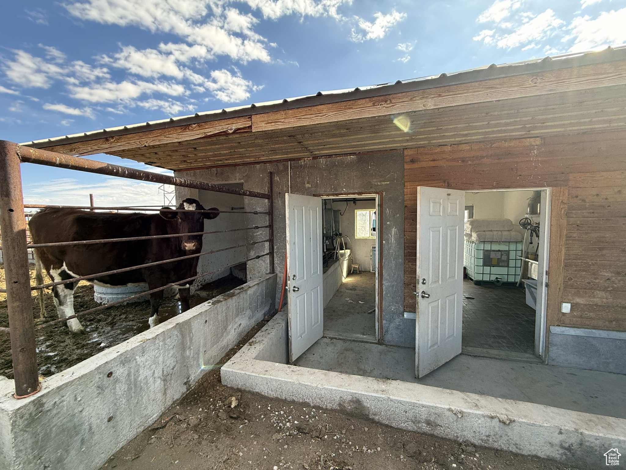 Huntington, Utah, 84528, United States, 4 Bedrooms Bedrooms, ,1 BathroomBathrooms,Residential,Active,1963255