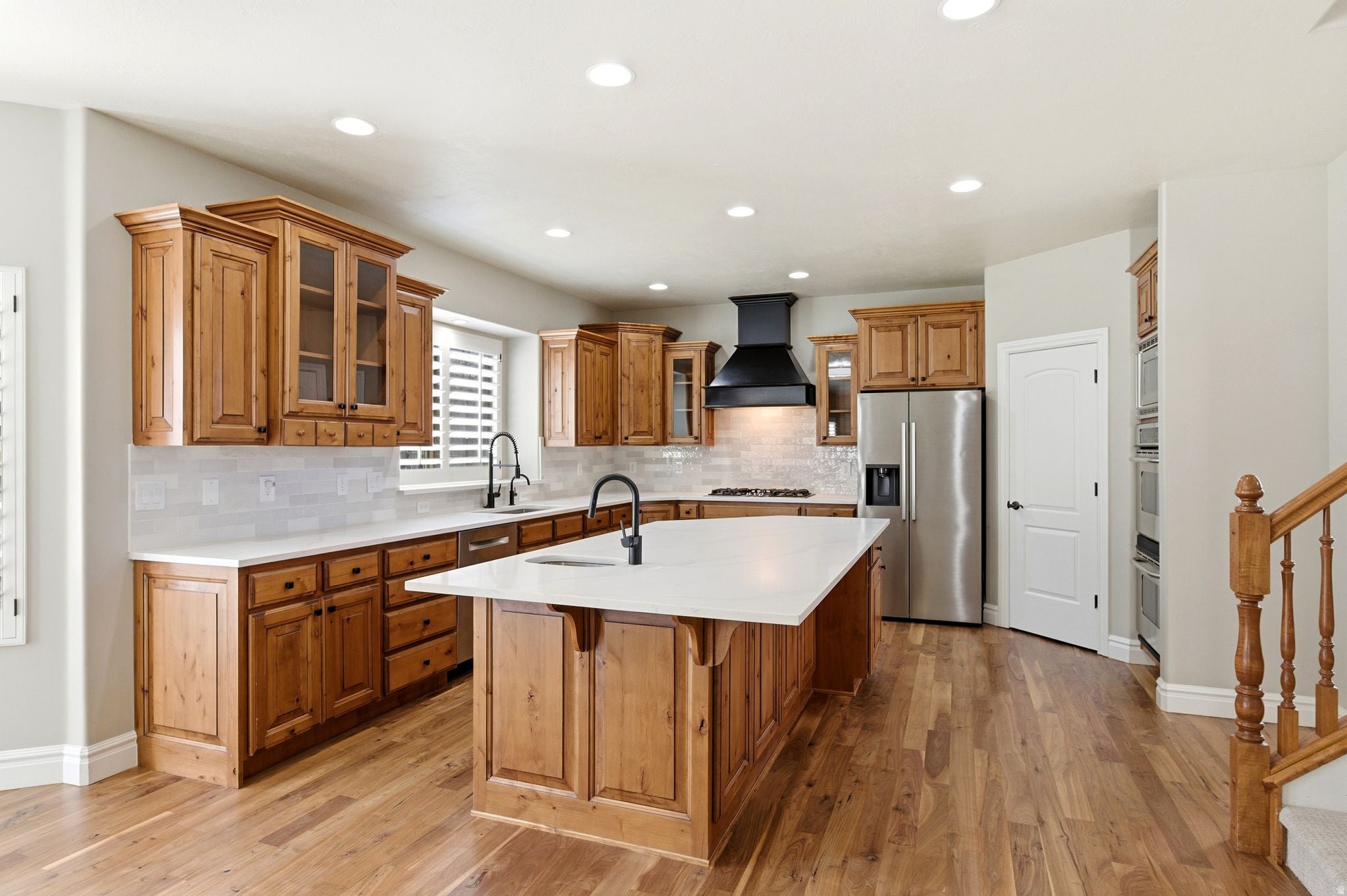 North Salt Lake, Utah, 84054, United States, 6 Bedrooms Bedrooms, ,4 BathroomsBathrooms,Residential,Active,2012192