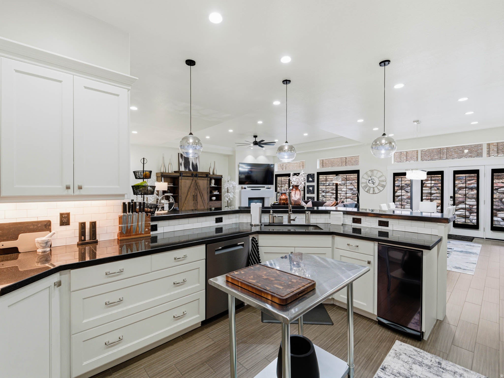 Draper, Utah, 84020, United States, 4 Bedrooms Bedrooms, ,3 BathroomsBathrooms,Residential,Active,2017449