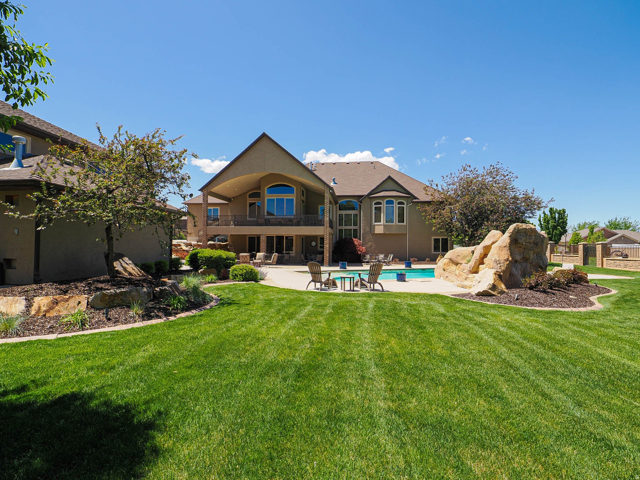 Bluffdale, Utah, 84065, United States, 5 Bedrooms Bedrooms, ,5 BathroomsBathrooms,Residential,Active,2030117