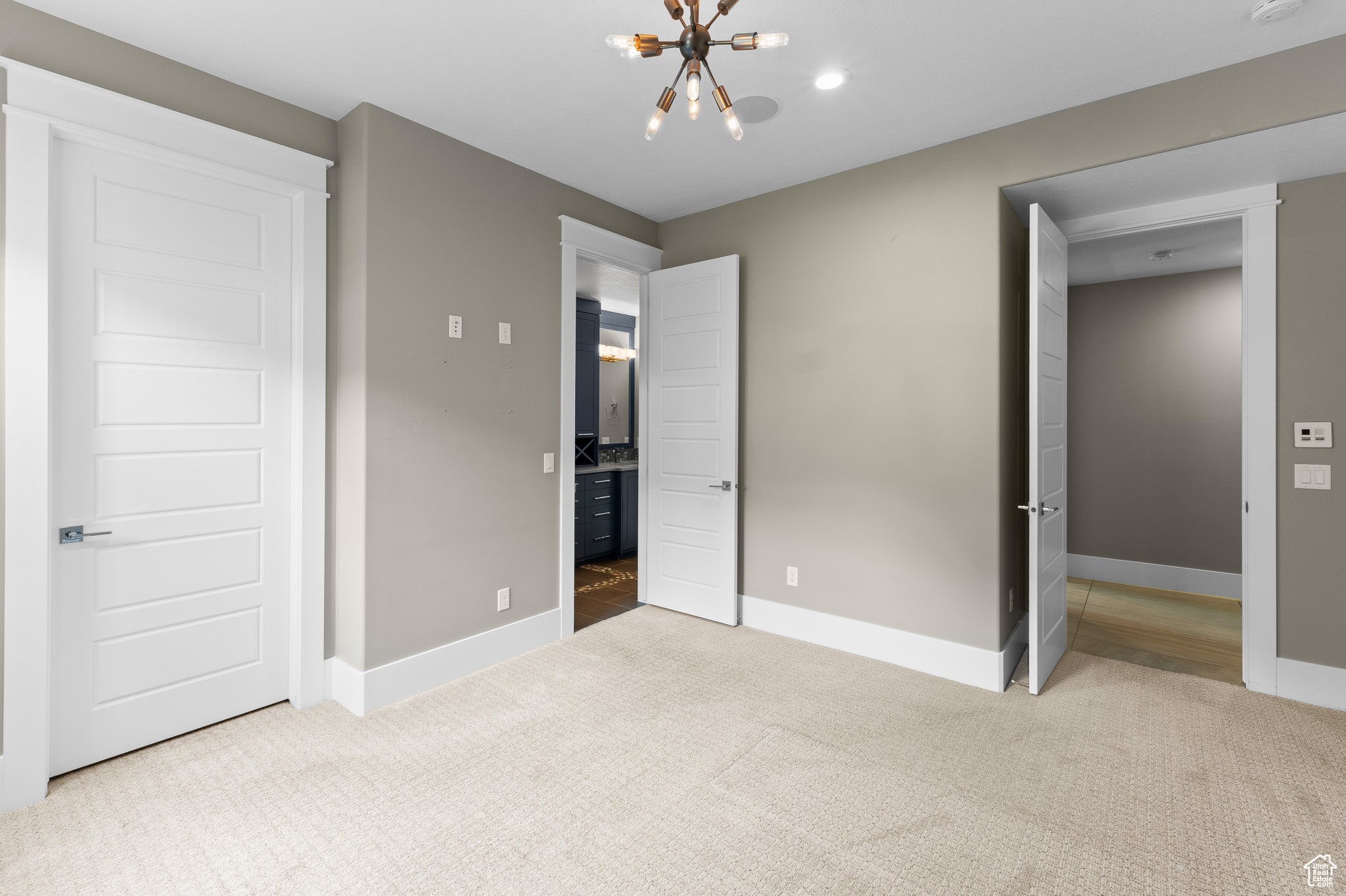 Fruit Heights, Utah, 84037, United States, 6 Bedrooms Bedrooms, ,5 BathroomsBathrooms,Residential,Active,1929683