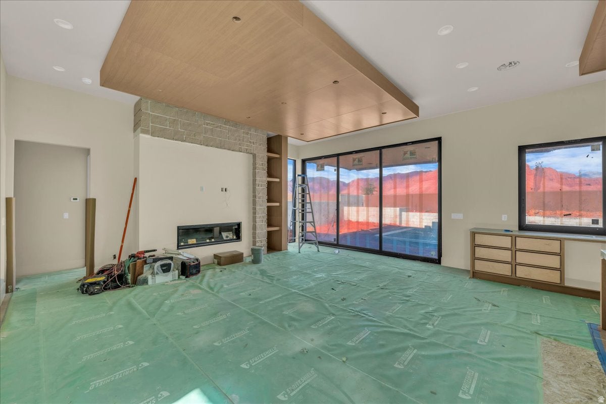 Ivins, Utah, 84738, United States, 4 Bedrooms Bedrooms, ,5 BathroomsBathrooms,Residential,Active,2052060