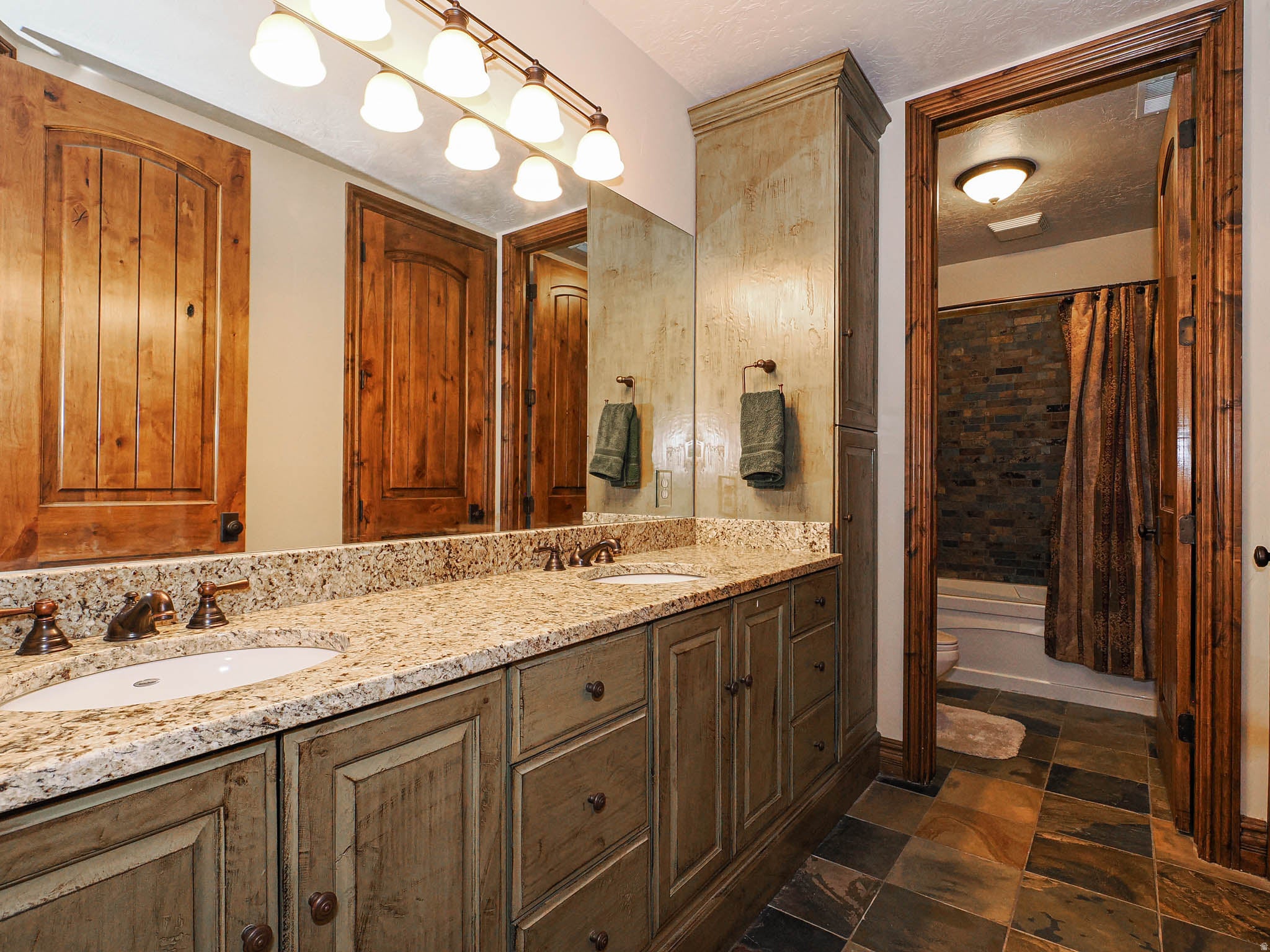 Bluffdale, Utah, 84065, United States, 5 Bedrooms Bedrooms, ,5 BathroomsBathrooms,Residential,Active,2030117