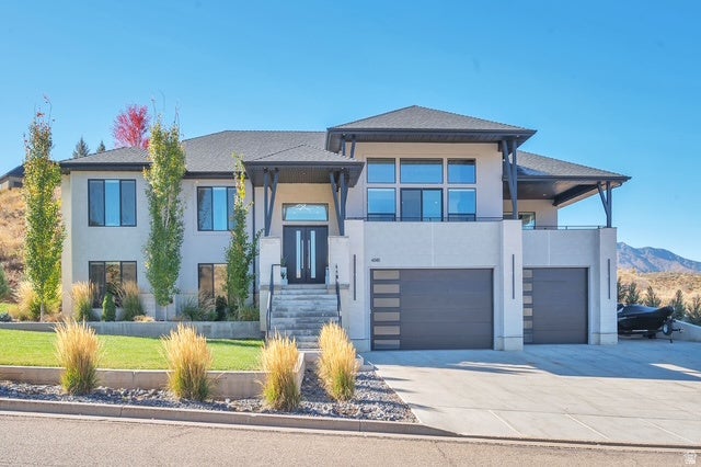 Mountain Green, Utah, 84050, United States, 5 Bedrooms Bedrooms, ,4 BathroomsBathrooms,Residential,Active,2013437