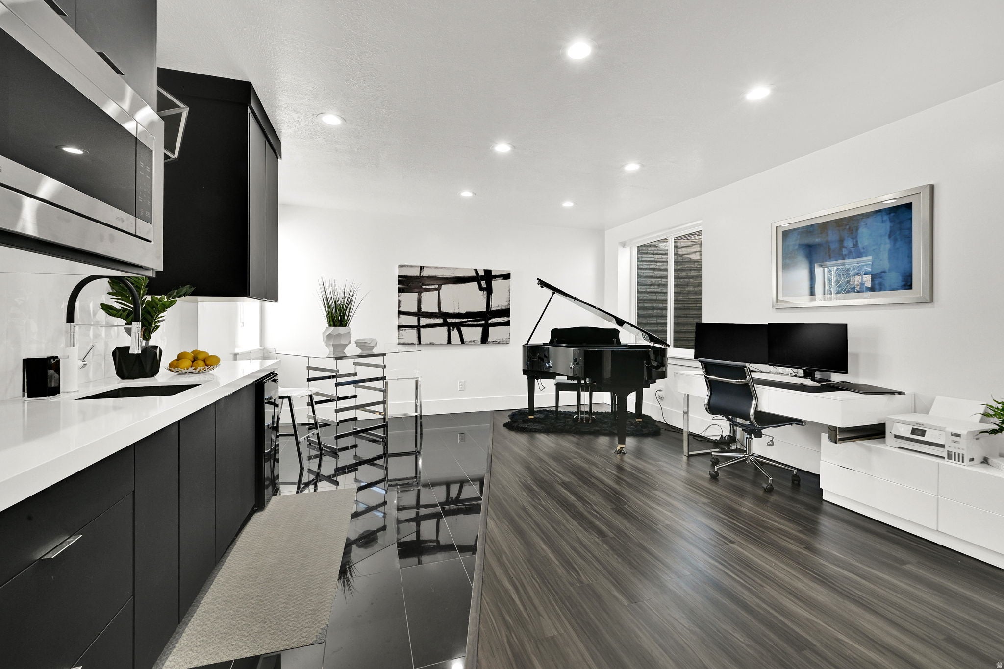 Mountain Green, Utah, 84050, United States, 5 Bedrooms Bedrooms, ,4 BathroomsBathrooms,Residential,Active,2013437