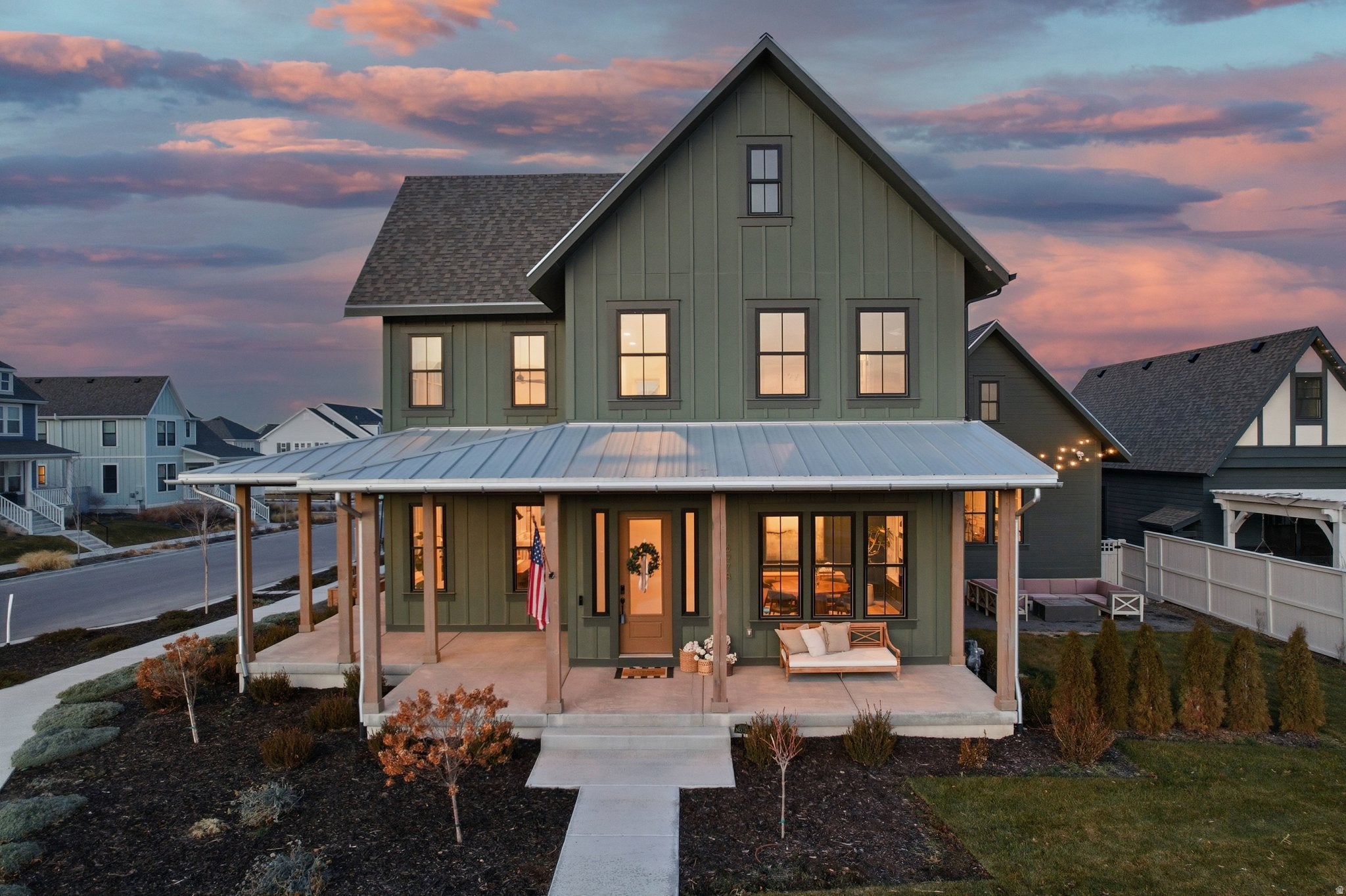 South Jordan, Utah, 84009, United States, 4 Bedrooms Bedrooms, ,4 BathroomsBathrooms,Residential,Active,2006892