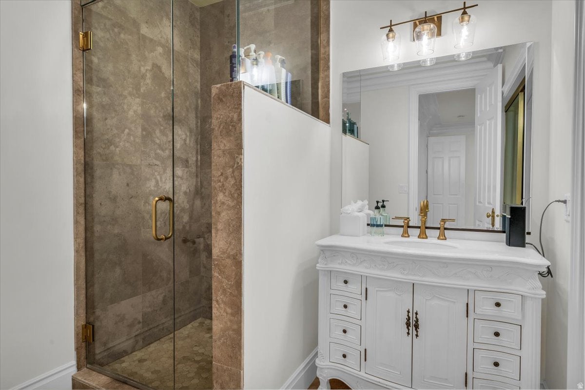 St. George, Utah, 84790, United States, 5 Bedrooms Bedrooms, ,6 BathroomsBathrooms,Residential,Active,1993955