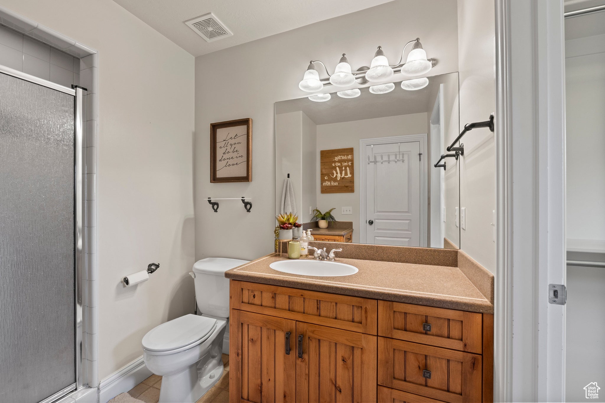 South Weber, Utah, 84405, United States, ,6 BathroomsBathrooms,Residential,Active,1843847