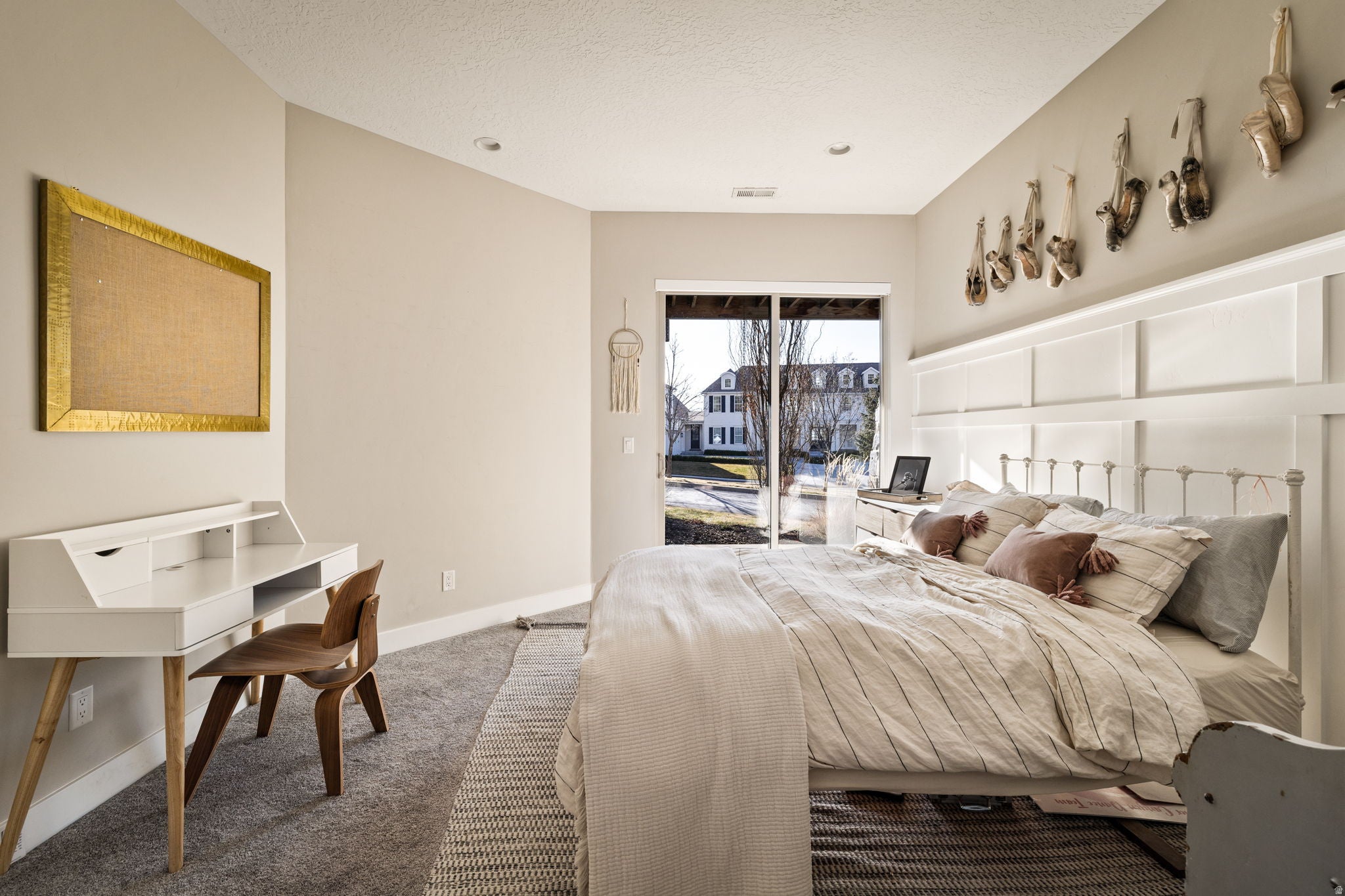 Draper, Utah, 84020, United States, 4 Bedrooms Bedrooms, ,6 BathroomsBathrooms,Residential,Active,2025968