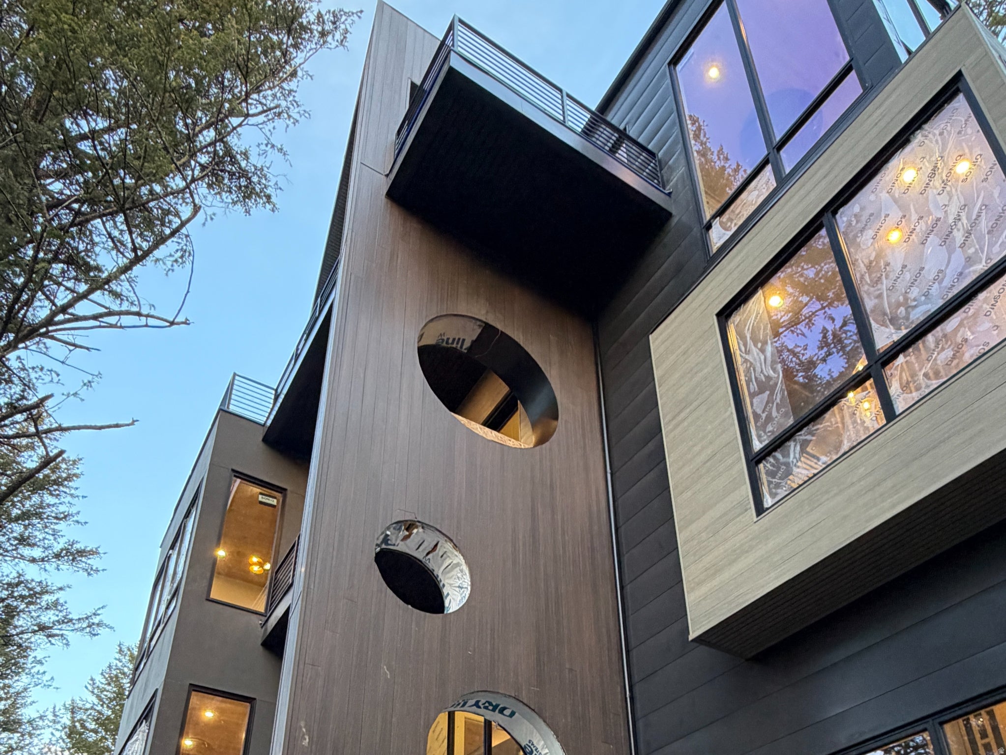 Summit Park, Utah, 84098, United States, 4 Bedrooms Bedrooms, ,4 BathroomsBathrooms,Residential,Active,1945862