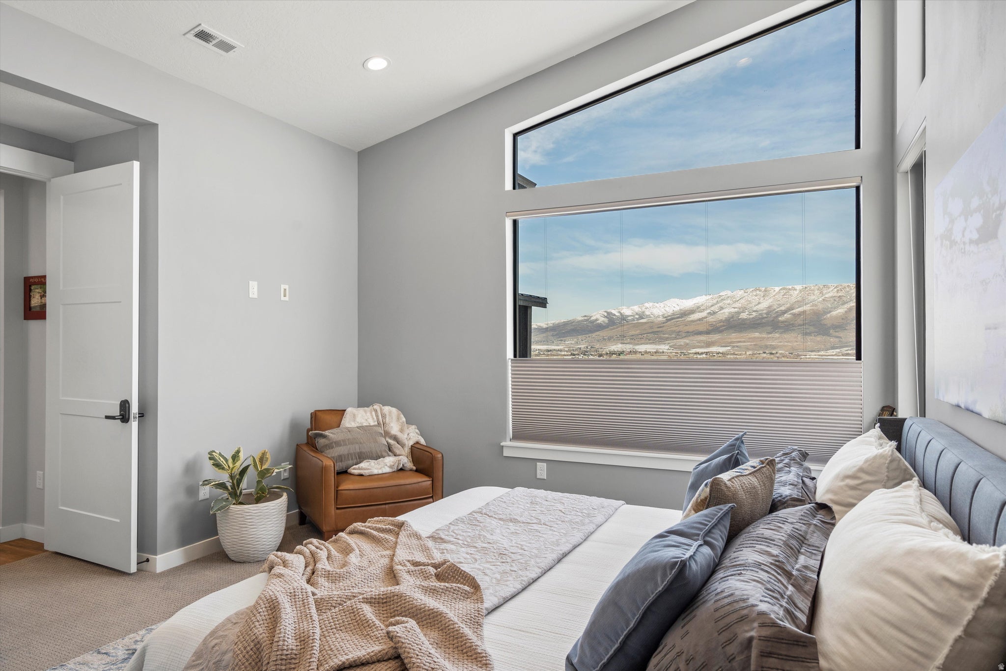 Huntsville, Utah, 84317, United States, 4 Bedrooms Bedrooms, ,4 BathroomsBathrooms,Residential,Active,2017502