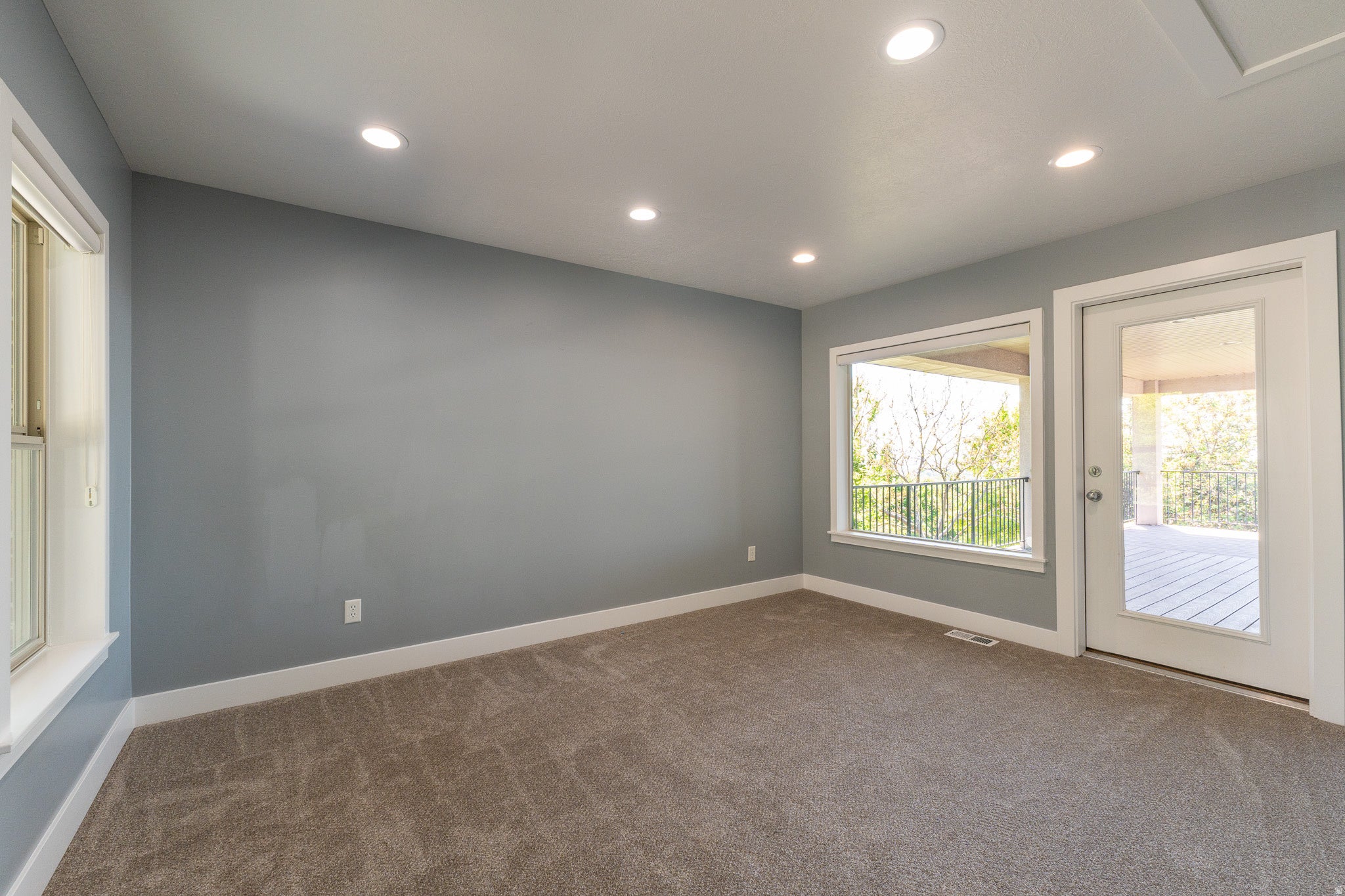 Fruit Heights, Utah, 84037, United States, 6 Bedrooms Bedrooms, ,5 BathroomsBathrooms,Residential,Active,2044980