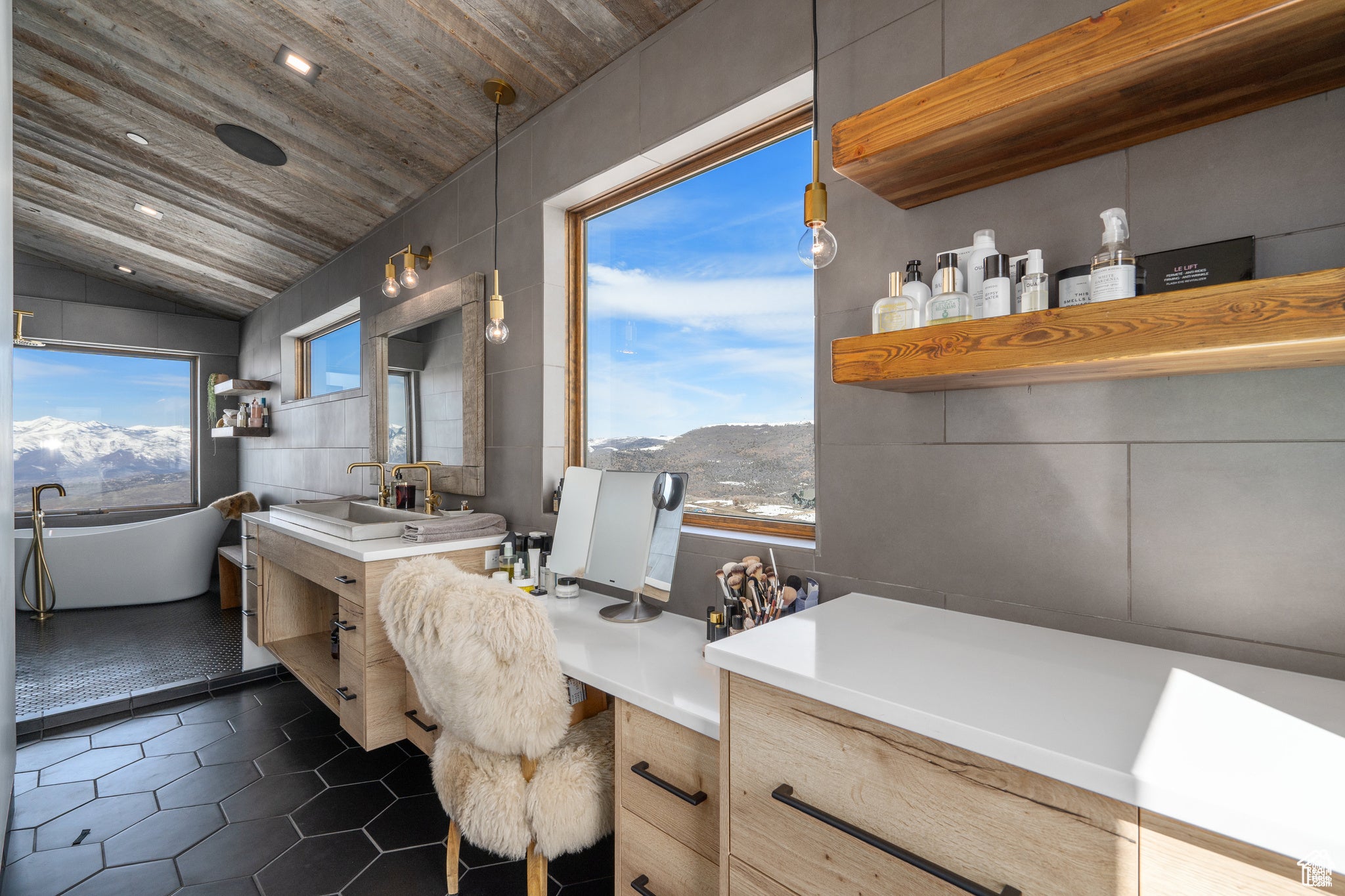 Heber City, Utah, 84032, United States, 2 Bedrooms Bedrooms, ,3 BathroomsBathrooms,Residential,Active,1753984