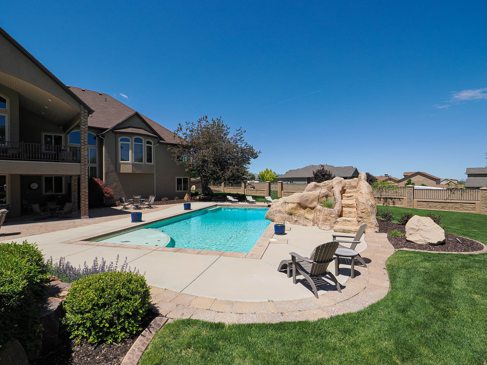 Bluffdale, Utah, 84065, United States, 5 Bedrooms Bedrooms, ,5 BathroomsBathrooms,Residential,Active,2030117