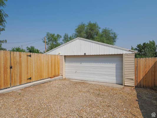 1395 E ELM LEAF CV, MILLCREEK, UT 84117, photo 3 of 25