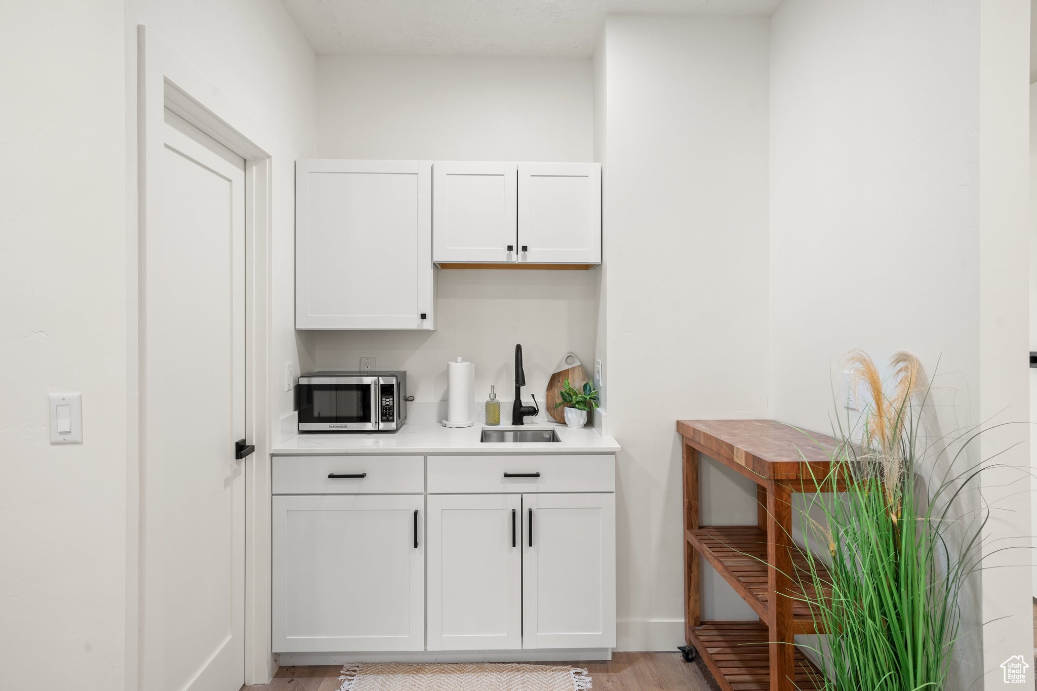 Huntsville, Utah, 84317, United States, 4 Bedrooms Bedrooms, ,3 BathroomsBathrooms,Residential,Active,1964495