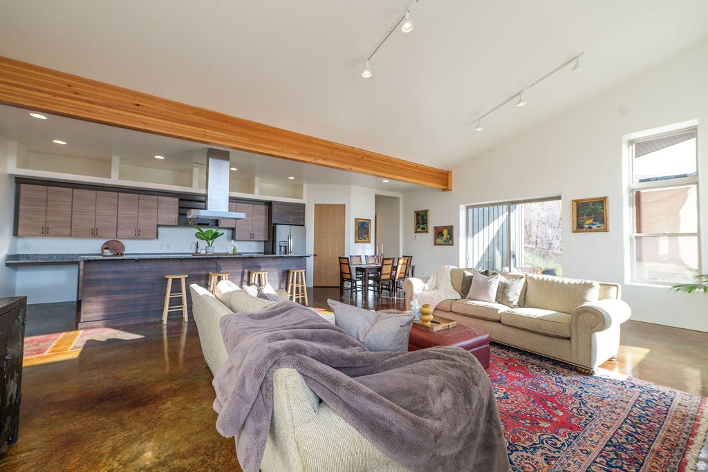 Eden, Utah, 84310, United States, 3 Bedrooms Bedrooms, ,3 BathroomsBathrooms,Residential,Active,1998572