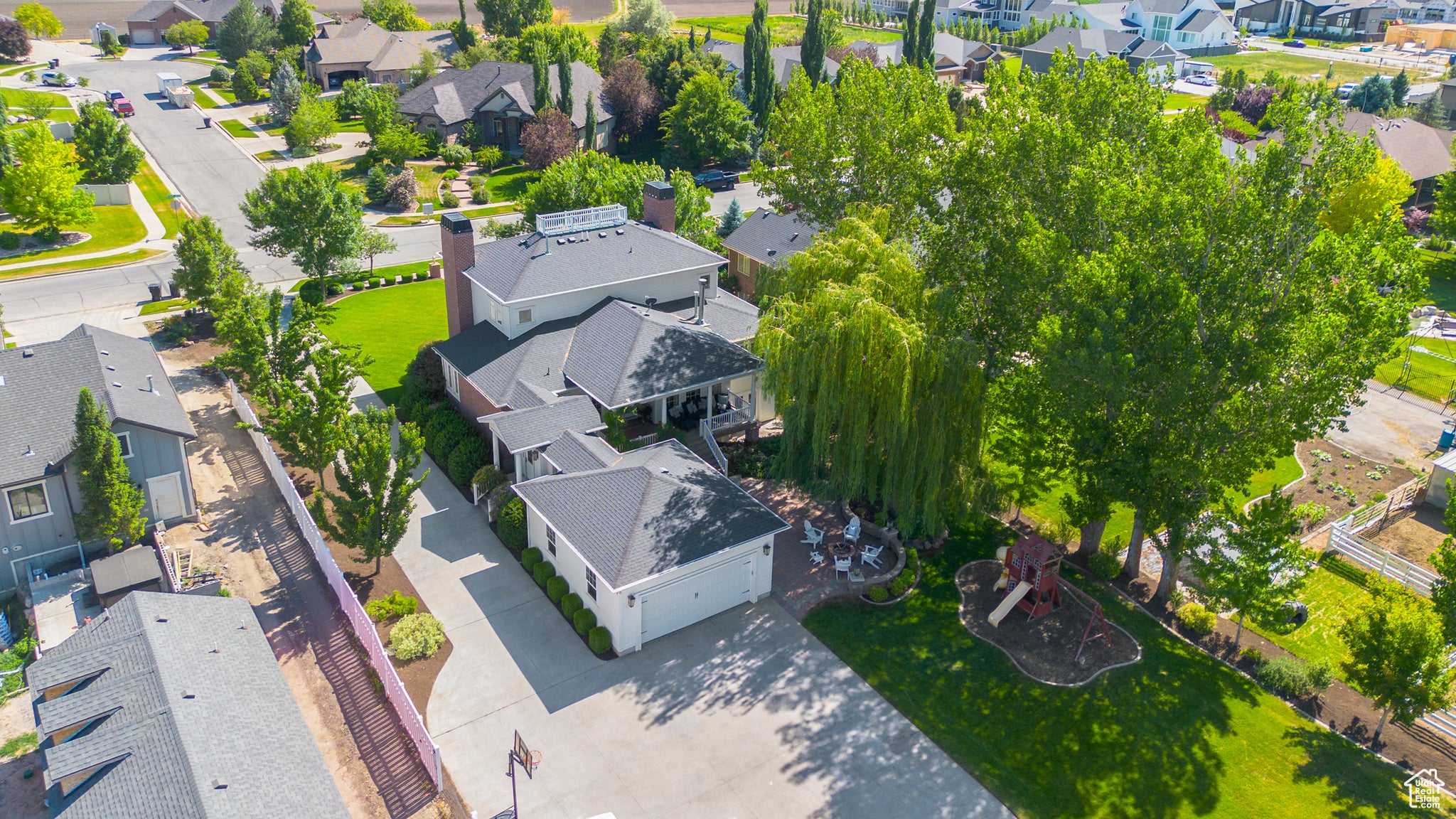 Farmington, Utah, 84025, United States, 6 Bedrooms Bedrooms, ,5 BathroomsBathrooms,Residential,Active,1853229