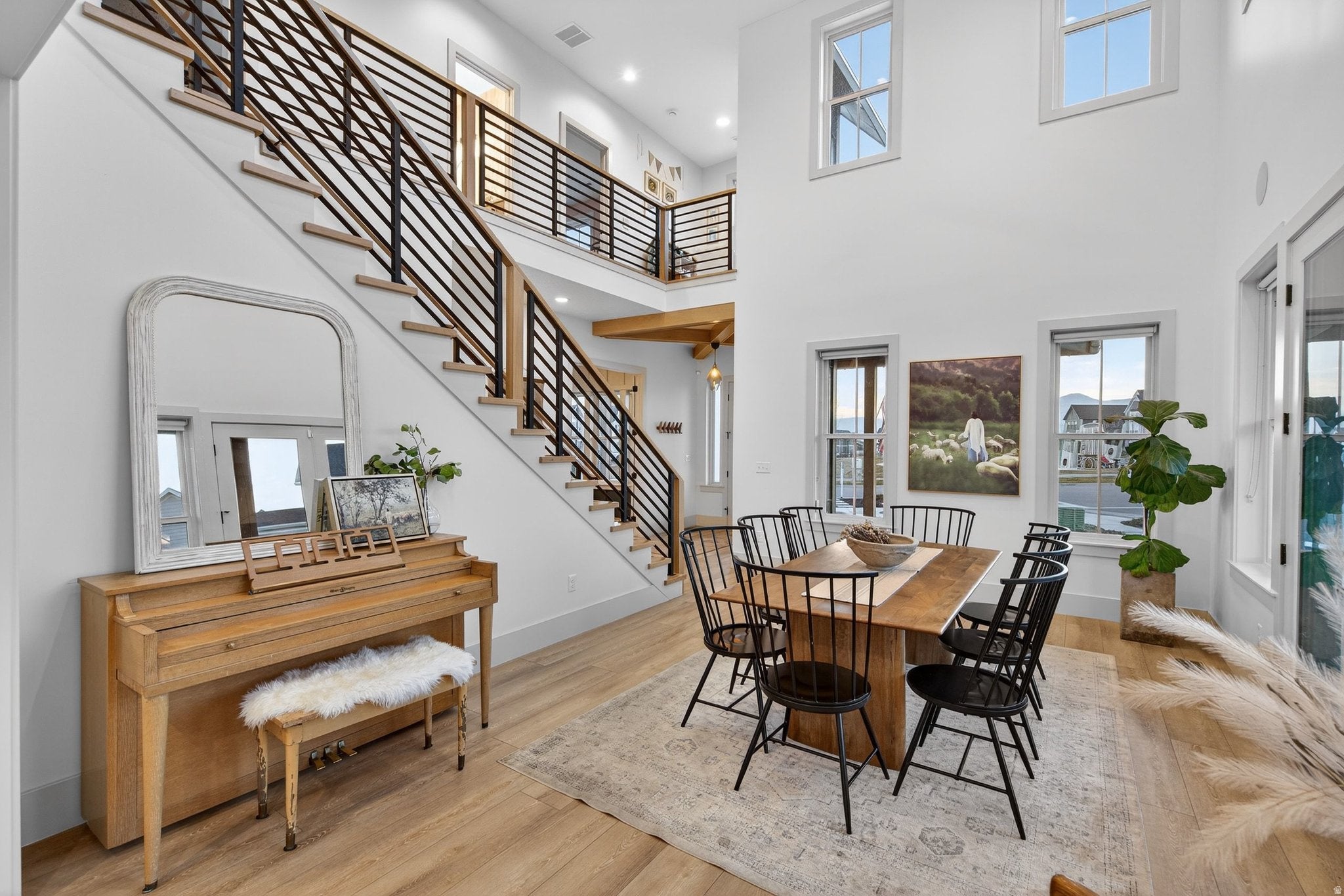 South Jordan, Utah, 84009, United States, 4 Bedrooms Bedrooms, ,4 BathroomsBathrooms,Residential,Active,2006892