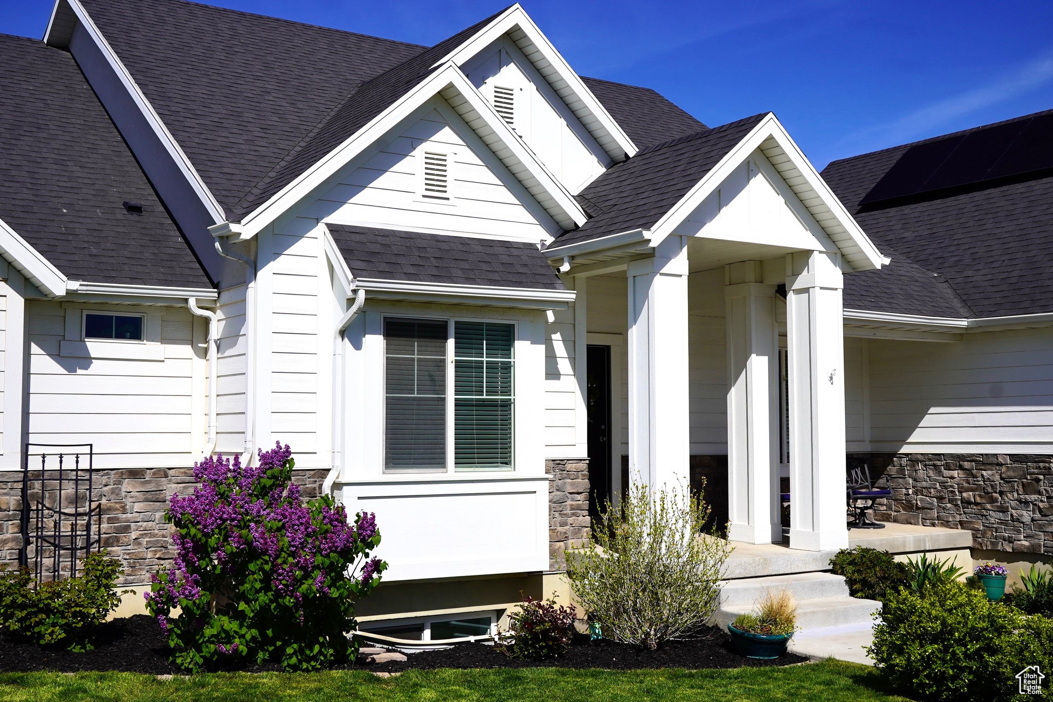 Mapleton, Utah, 84664, United States, 6 Bedrooms Bedrooms, ,5 BathroomsBathrooms,Residential,Active,1828968