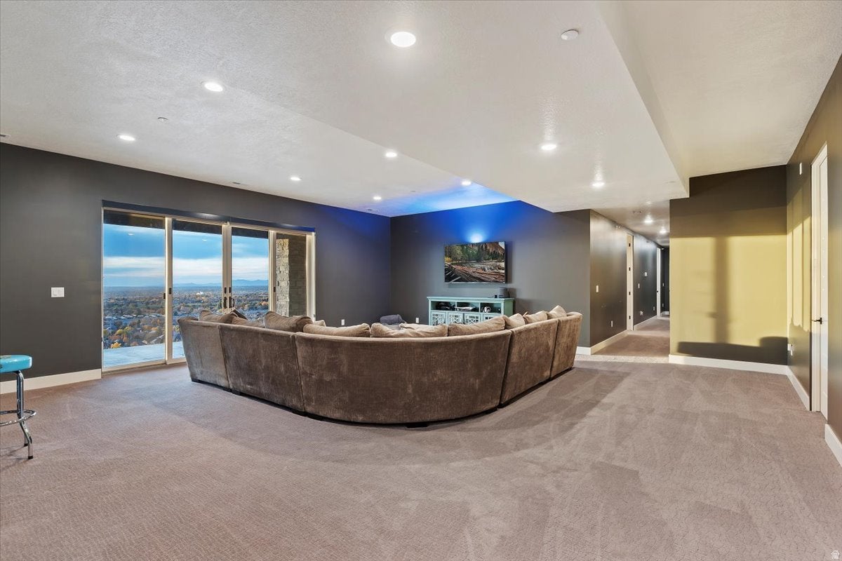 Fruit Heights, Utah, 84037, United States, 4 Bedrooms Bedrooms, ,3 BathroomsBathrooms,Residential,Active,1986894