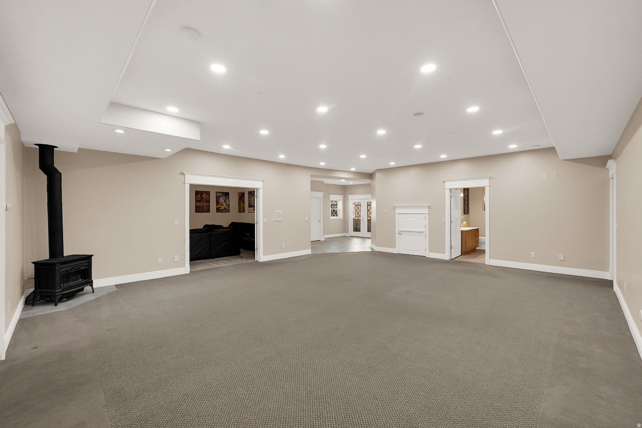 Perry, Utah, 84302, United States, 6 Bedrooms Bedrooms, ,5 BathroomsBathrooms,Residential,Active,2045022