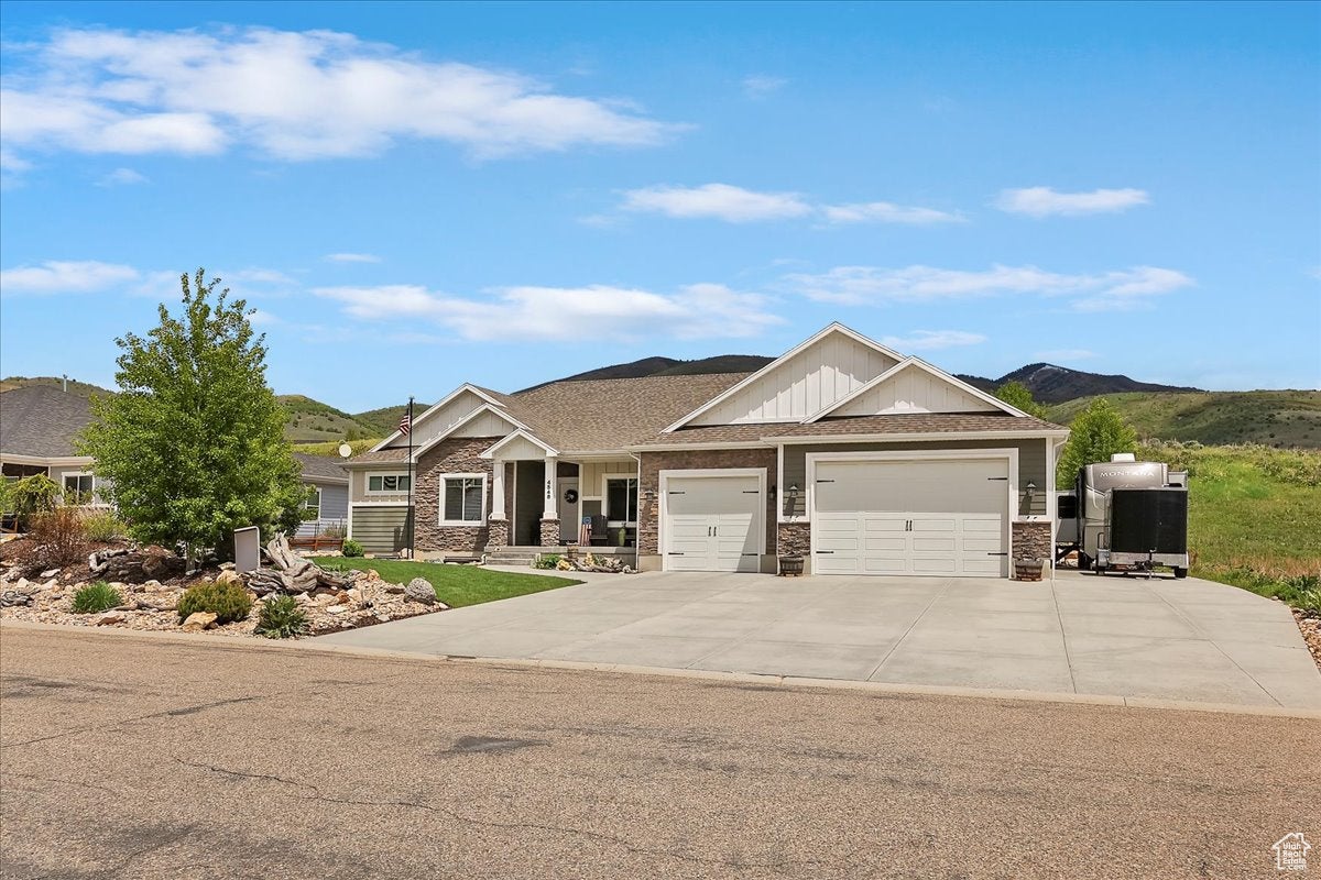 Eden, Utah, 84310, United States, 5 Bedrooms Bedrooms, ,4 BathroomsBathrooms,Residential,Active,1823943