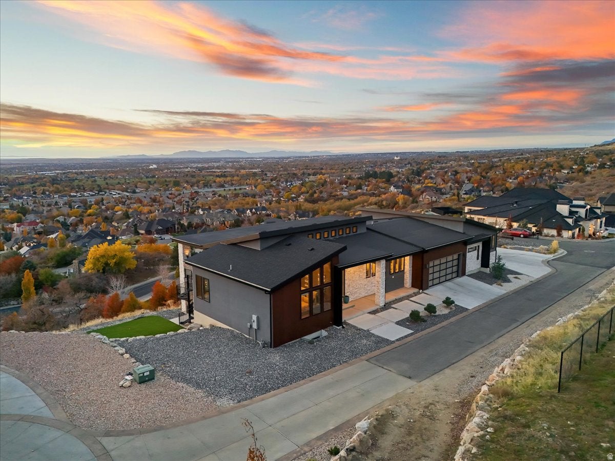Fruit Heights, Utah, 84037, United States, 4 Bedrooms Bedrooms, ,3 BathroomsBathrooms,Residential,Active,1986894