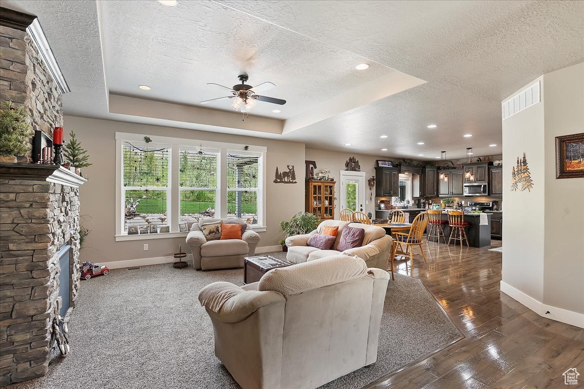 Eden, Utah, 84310, United States, 5 Bedrooms Bedrooms, ,4 BathroomsBathrooms,Residential,Active,1823943