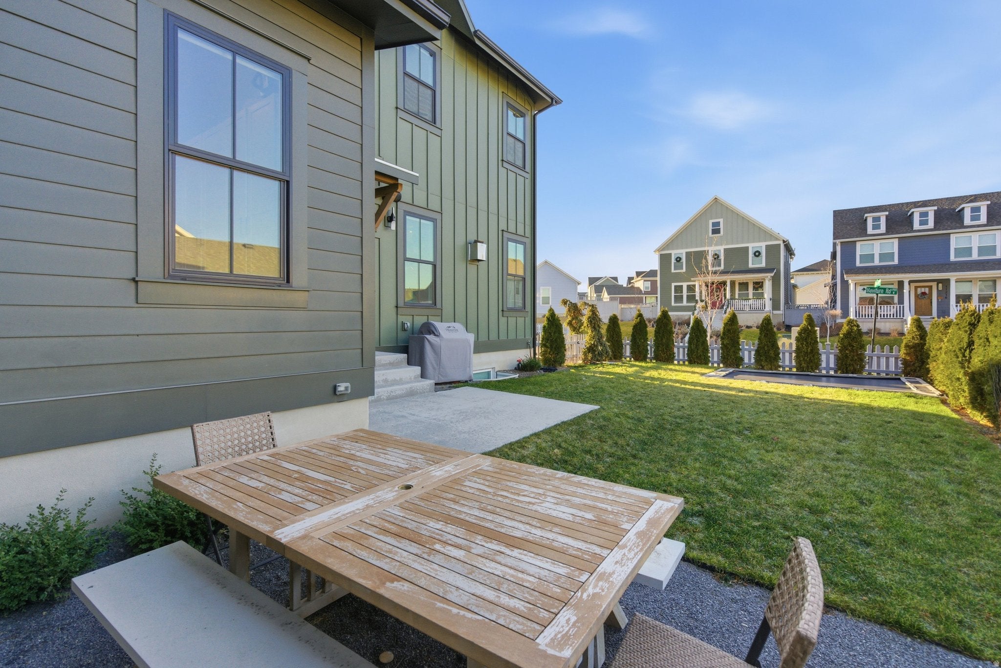 South Jordan, Utah, 84009, United States, 4 Bedrooms Bedrooms, ,4 BathroomsBathrooms,Residential,Active,2006892