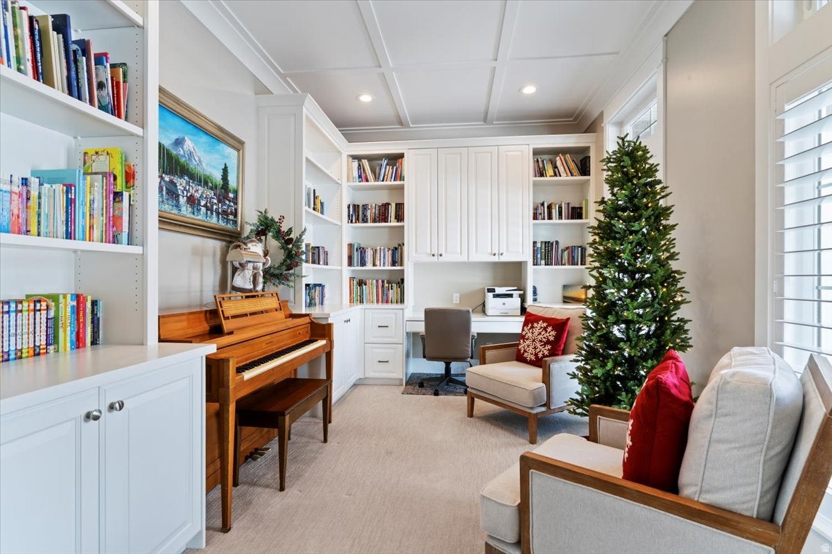 Mountain Green, Utah, 84050, United States, 4 Bedrooms Bedrooms, ,5 BathroomsBathrooms,Residential,Active,2002341