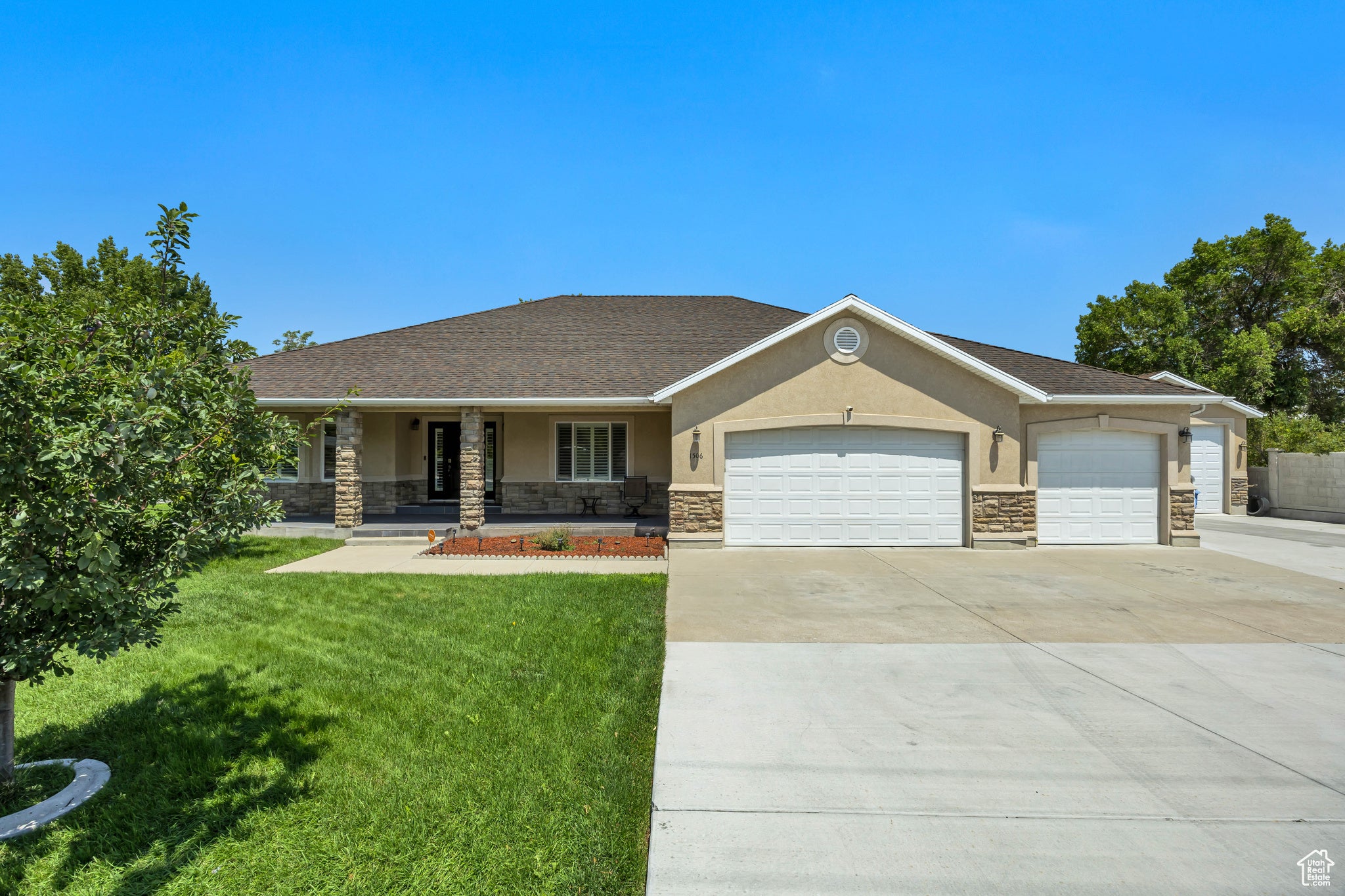 Taylorsville, Utah, 84123, United States, 7 Bedrooms Bedrooms, ,4 BathroomsBathrooms,Residential,Active,1894986