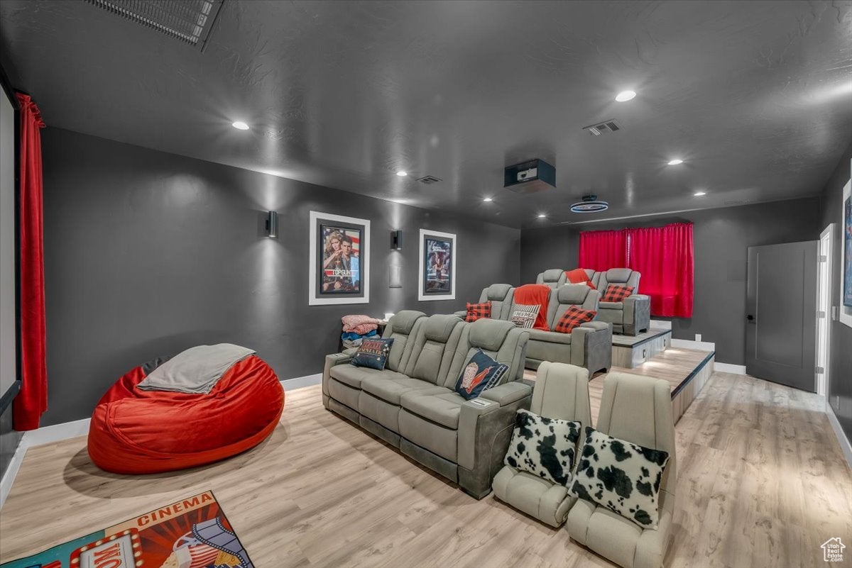 Hurricane, Utah, 84737, United States, 4 Bedrooms Bedrooms, ,5 BathroomsBathrooms,Residential,Active,1762812