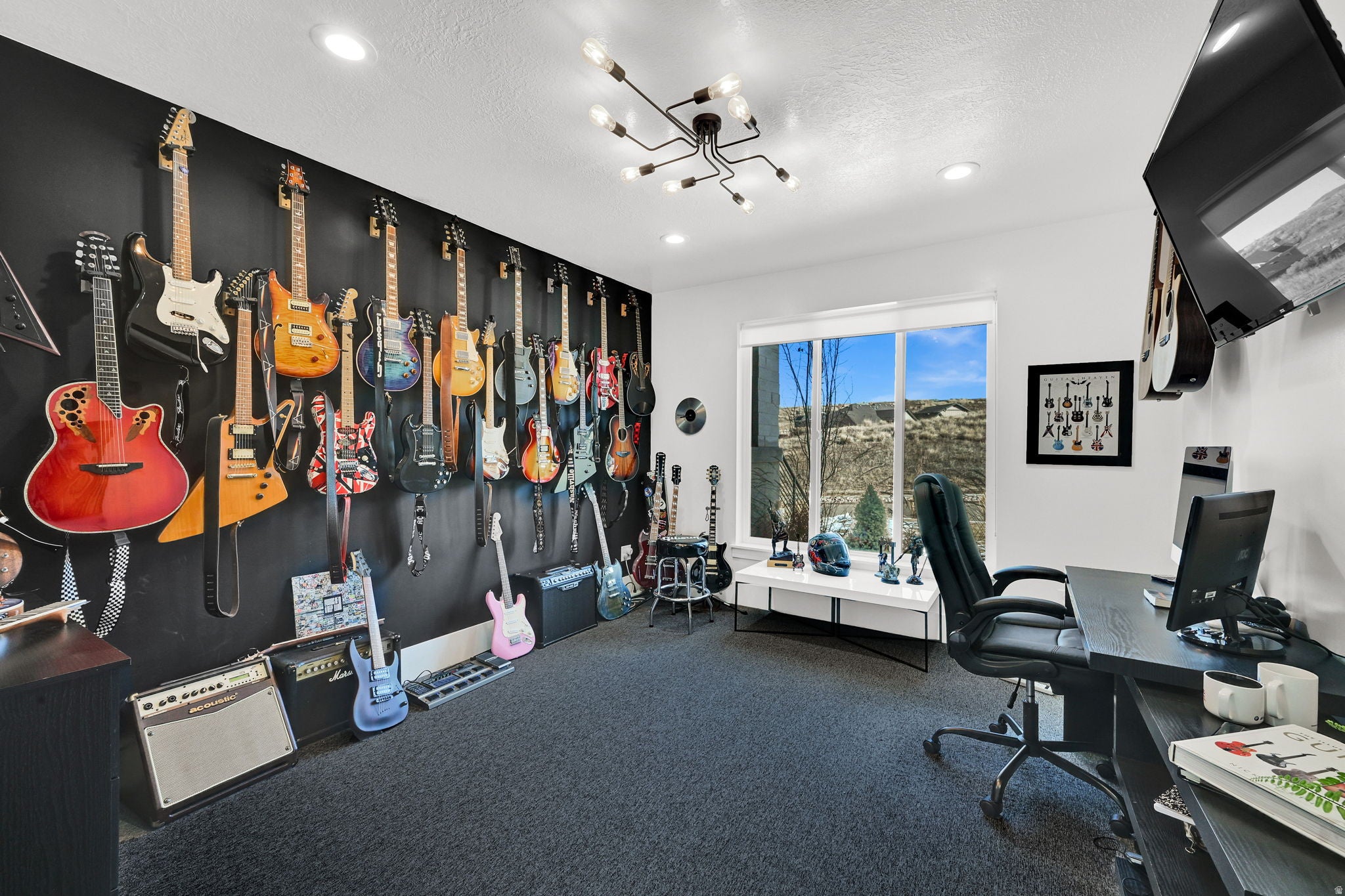 Mountain Green, Utah, 84050, United States, 5 Bedrooms Bedrooms, ,4 BathroomsBathrooms,Residential,Active,2013437