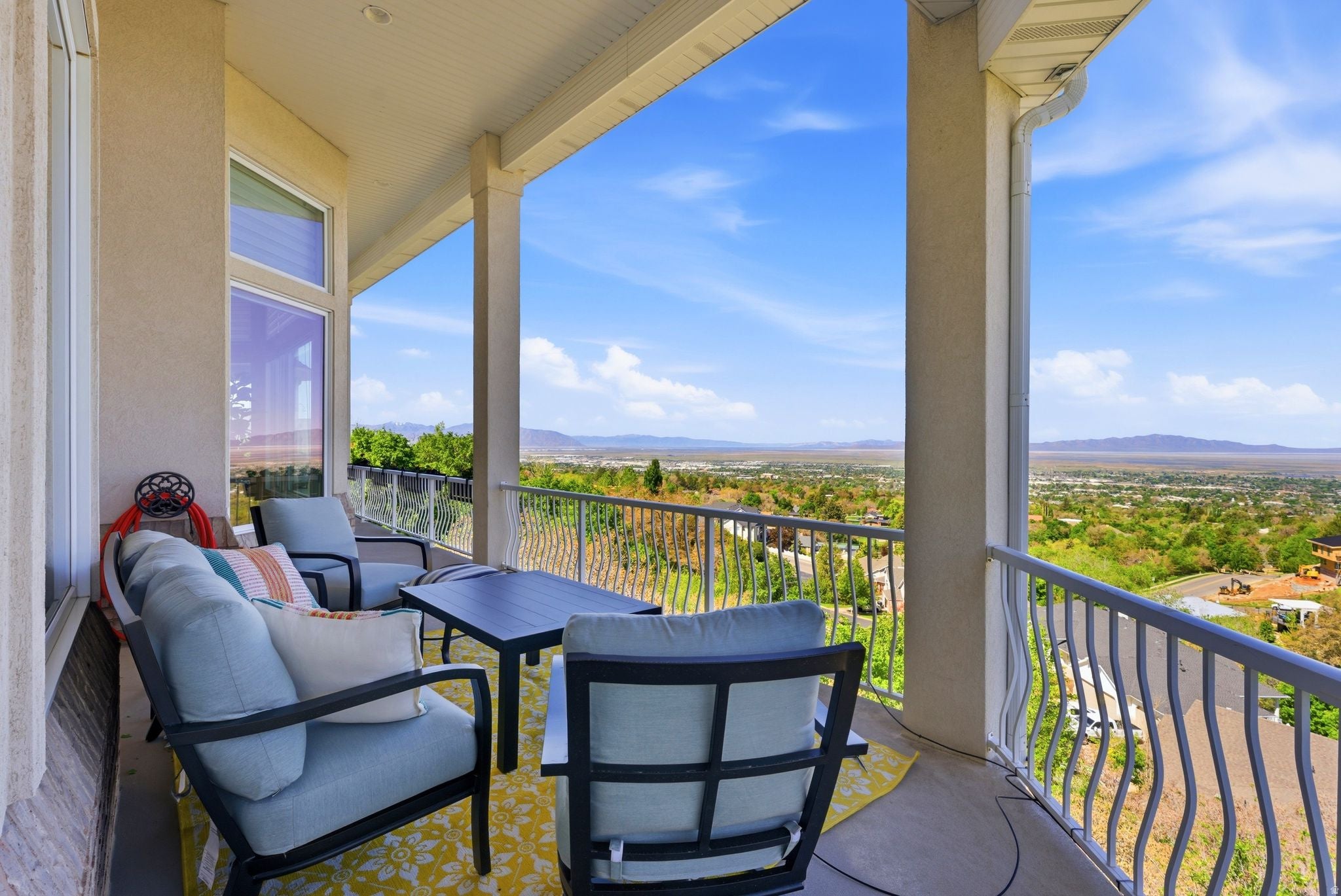 Bountiful, Utah, 84010, United States, 6 Bedrooms Bedrooms, ,6 BathroomsBathrooms,Residential,Active,2044576