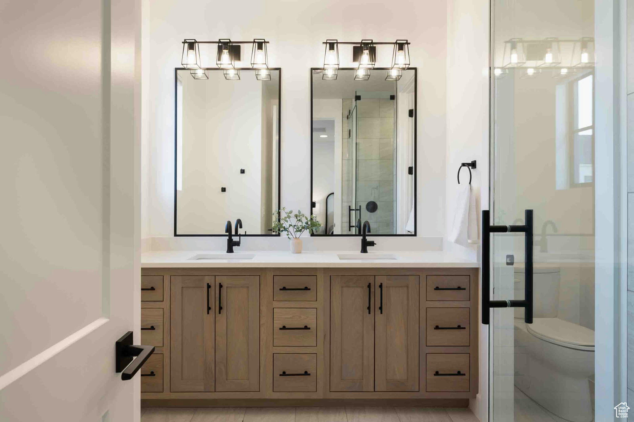 St. George, Utah, 84790, United States, 9 Bedrooms Bedrooms, ,10 BathroomsBathrooms,Residential,Active,1703549