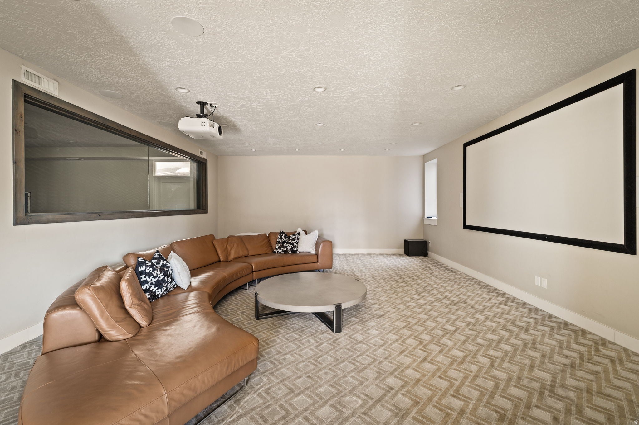 Draper, Utah, 84020, United States, 4 Bedrooms Bedrooms, ,6 BathroomsBathrooms,Residential,Active,2025968