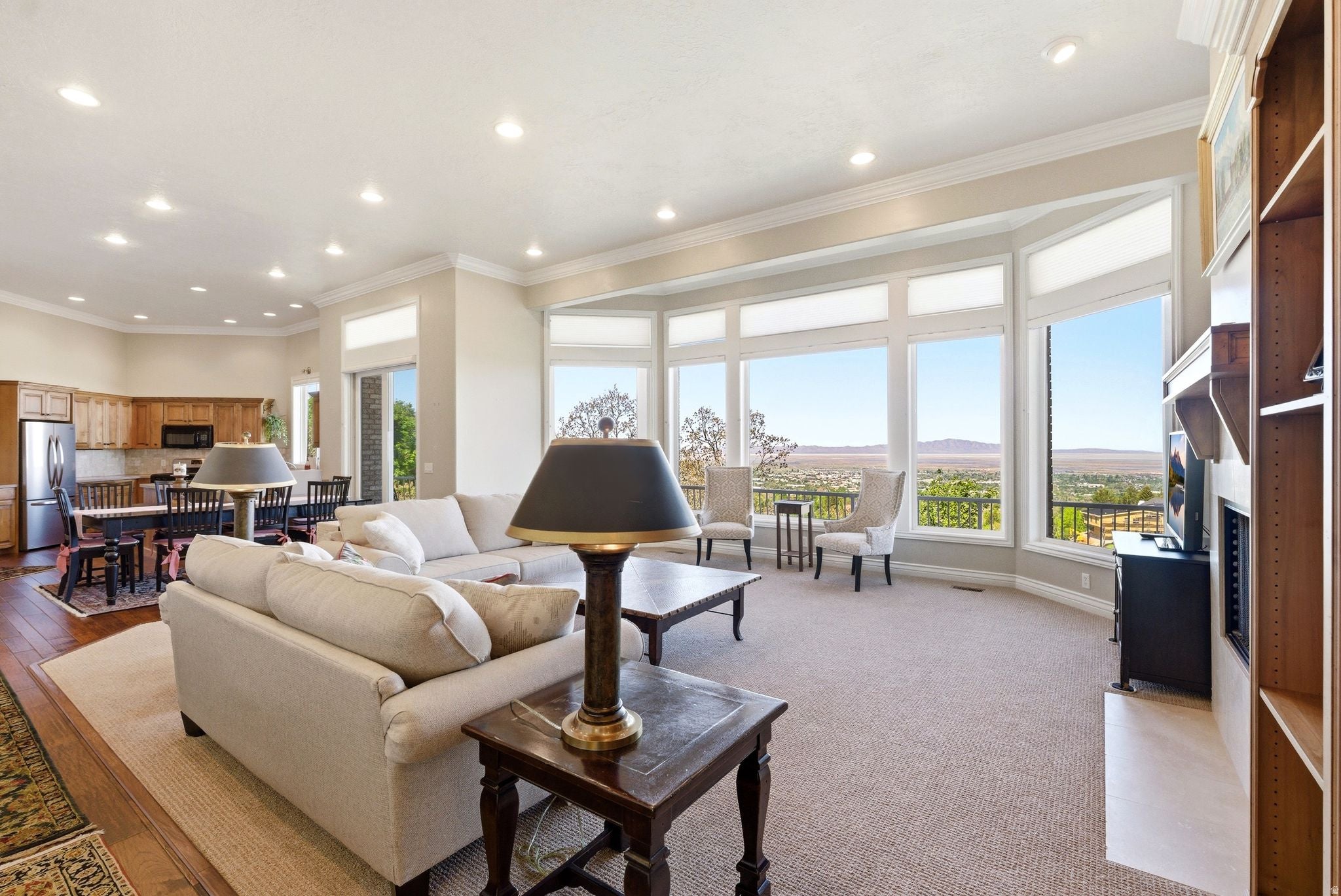 Bountiful, Utah, 84010, United States, 6 Bedrooms Bedrooms, ,6 BathroomsBathrooms,Residential,Active,2044576
