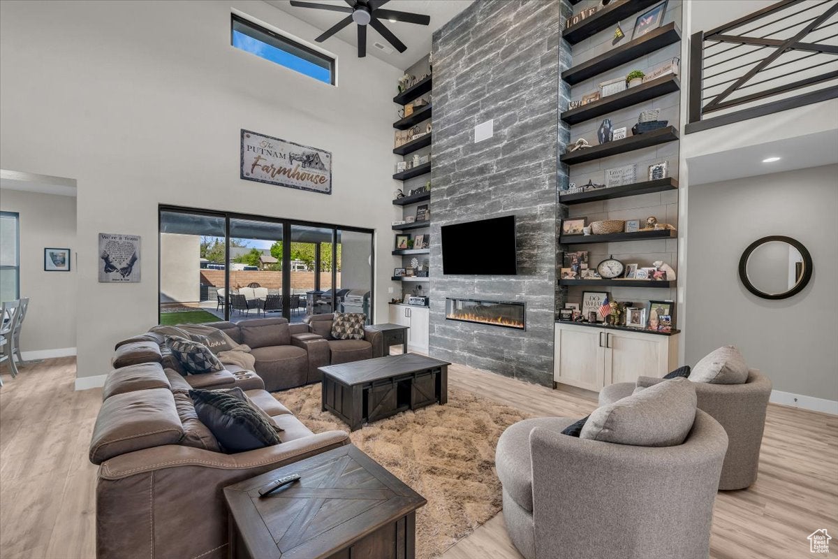 Hurricane, Utah, 84737, United States, 4 Bedrooms Bedrooms, ,5 BathroomsBathrooms,Residential,Active,1762812