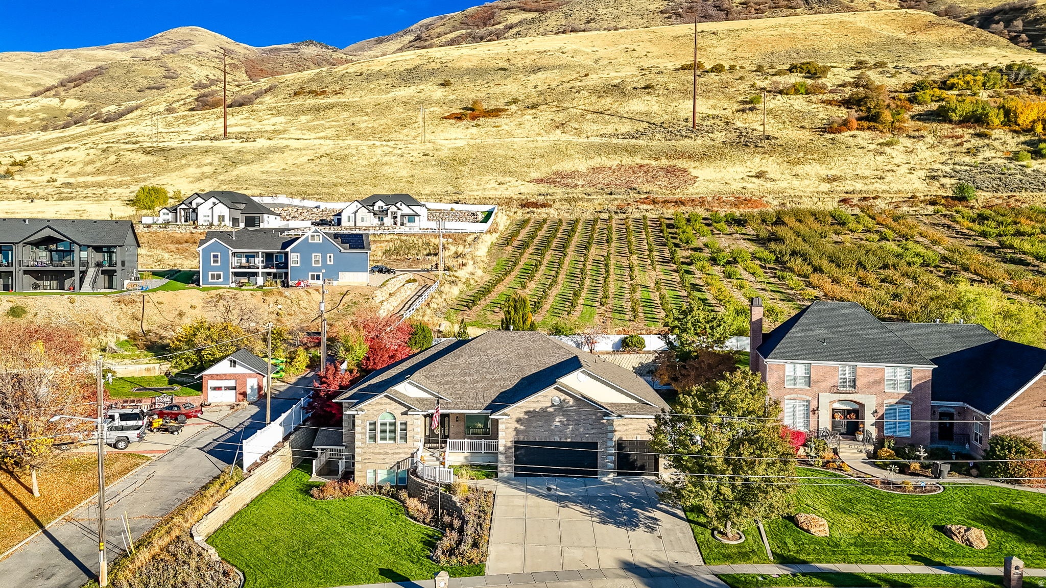 Perry, Utah, 84302, United States, 6 Bedrooms Bedrooms, ,5 BathroomsBathrooms,Residential,Active,2045022