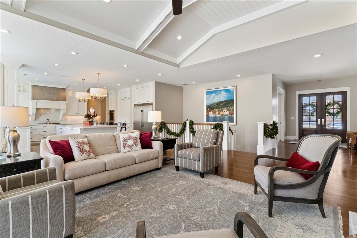 Mountain Green, Utah, 84050, United States, 4 Bedrooms Bedrooms, ,5 BathroomsBathrooms,Residential,Active,2002341