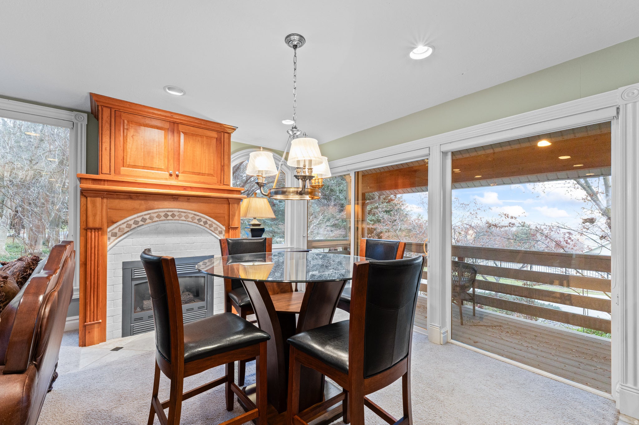 Bountiful, Utah, 84010, United States, 3 Bedrooms Bedrooms, ,3 BathroomsBathrooms,Residential,Active,2006883