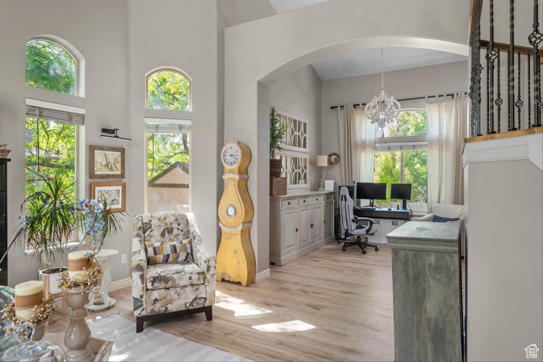 South Jordan, Utah, 84095, United States, 6 Bedrooms Bedrooms, ,4 BathroomsBathrooms,Residential,Active,1876871