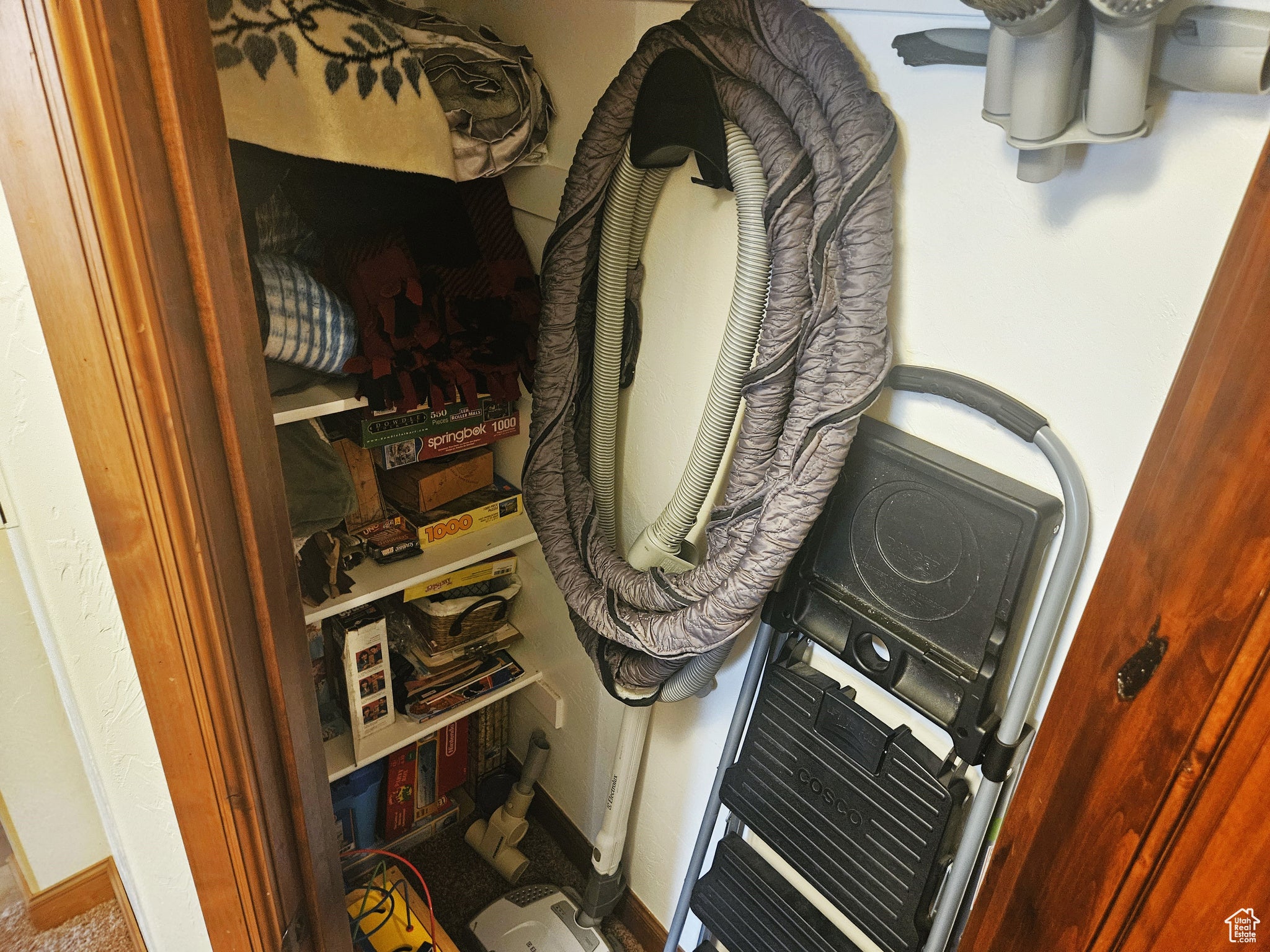 Fruitland, Utah, 84027, United States, 5 Bedrooms Bedrooms, ,3 BathroomsBathrooms,Residential,Active,1899229